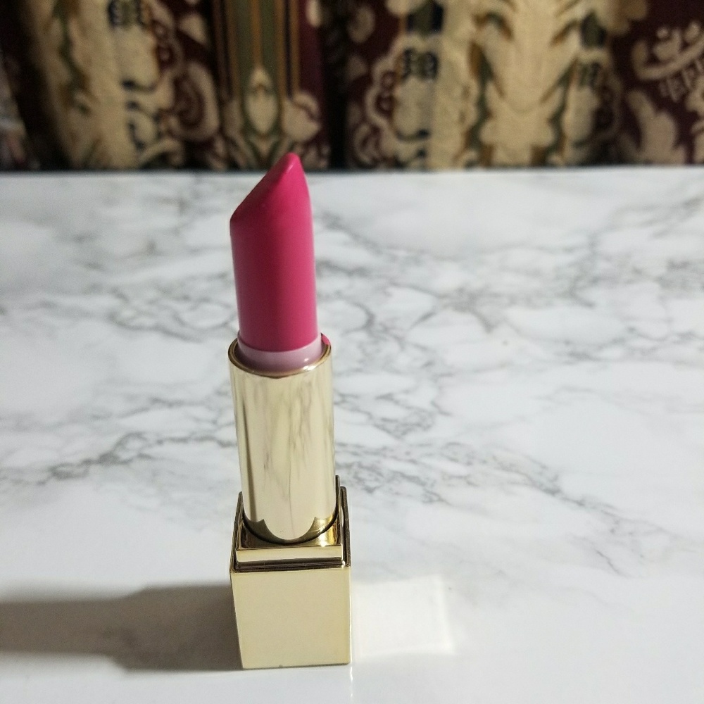 Estee Lauder Lipstick